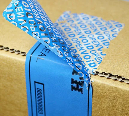 Lacre Adesivo: A Solução de Segurança para Produtos e Pacotes em Trânsito